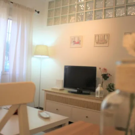 Triana Essence Sevilha